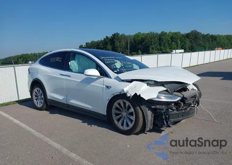 2019 Tesla Model X из США, поврежденный, VIN 5YJXCAE26KF188744